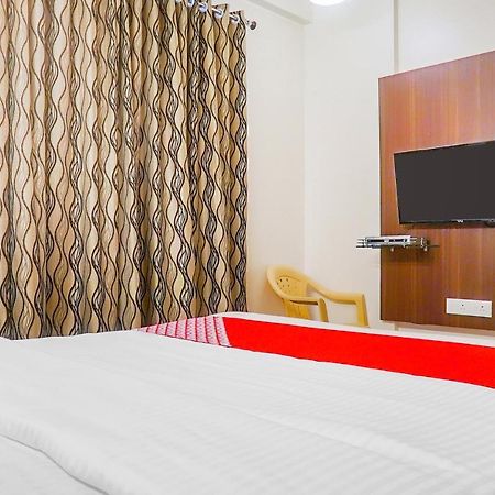 Oyo 15541 Pearl Inn 浦那 外观 照片
