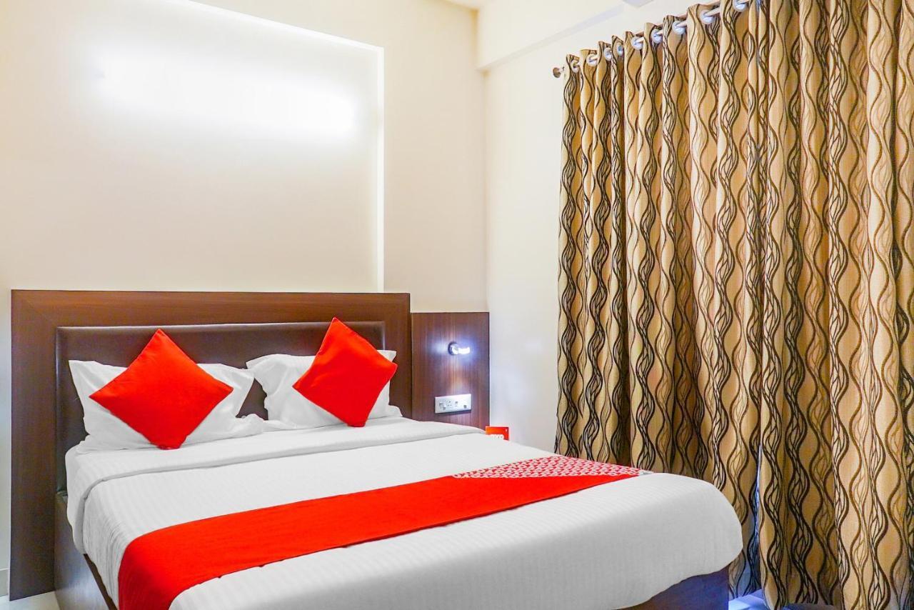 Oyo 15541 Pearl Inn 浦那 外观 照片
