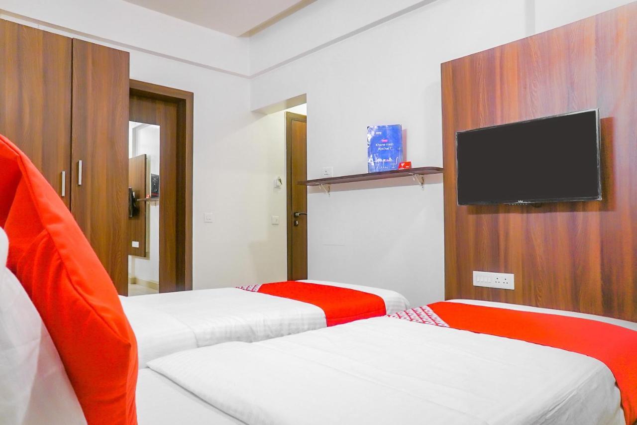 Oyo 15541 Pearl Inn 浦那 外观 照片